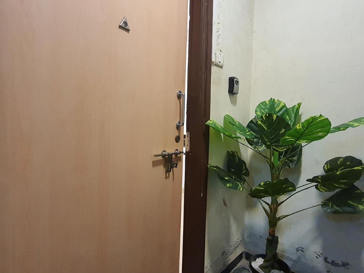 Osi Apartments Perry Cross Bandra West Мумбай Екстериор снимка
