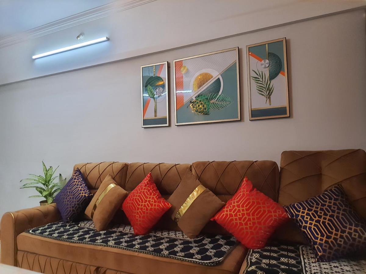 Osi Apartments Perry Cross Bandra West Мумбай Екстериор снимка